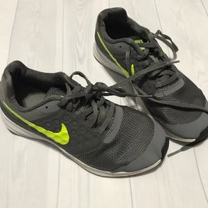 Nike boy 3.5 YW Shoes